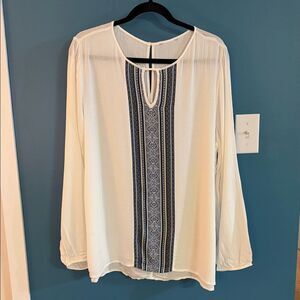 🍍George White Blouse with Black Pattern